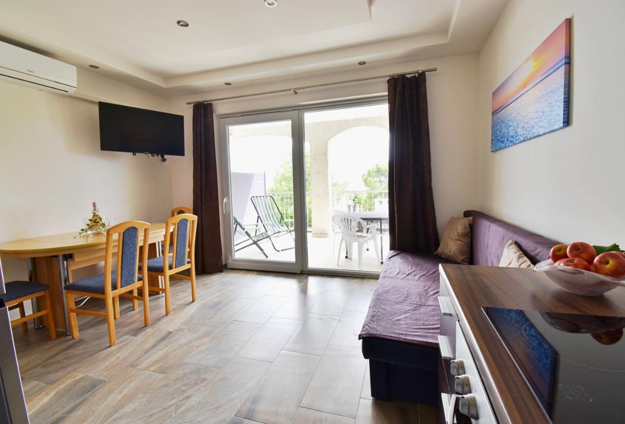 Solis Apartment