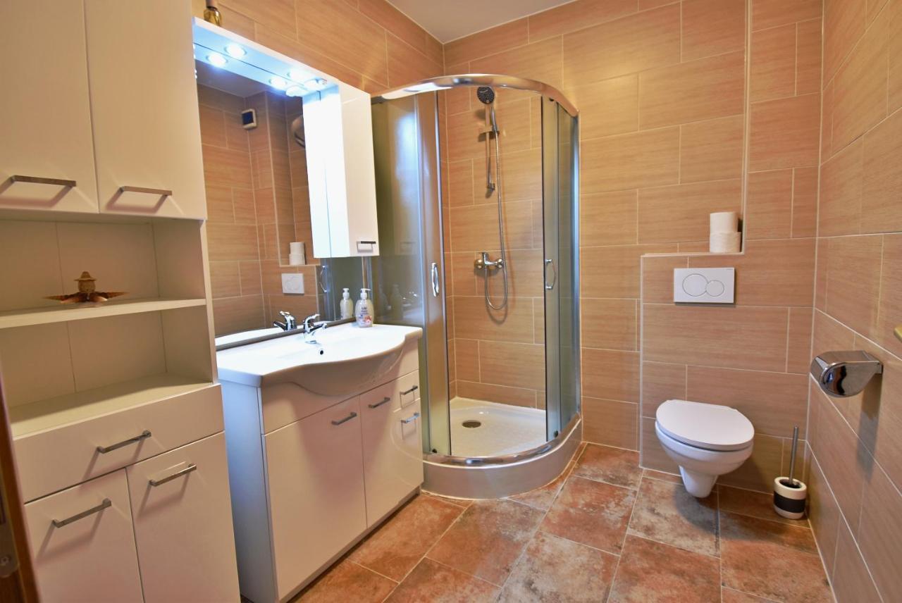 Solis Apartment *